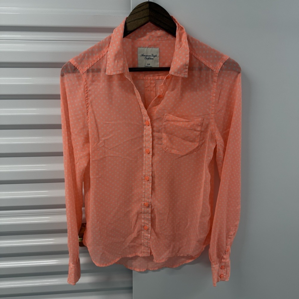 American Eagle Polka Dot Blouse Coral Peach Button Up Womens S